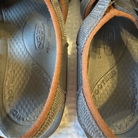 KEEN Mens grey Newport H2 sandals watersport outdoor activewear Shoes 10.5 US 47 - Picture 9 of 12